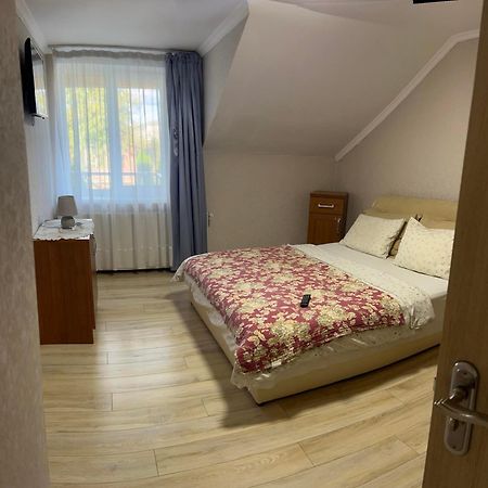 הוילה ברהובה Holiday House מראה חיצוני תמונה